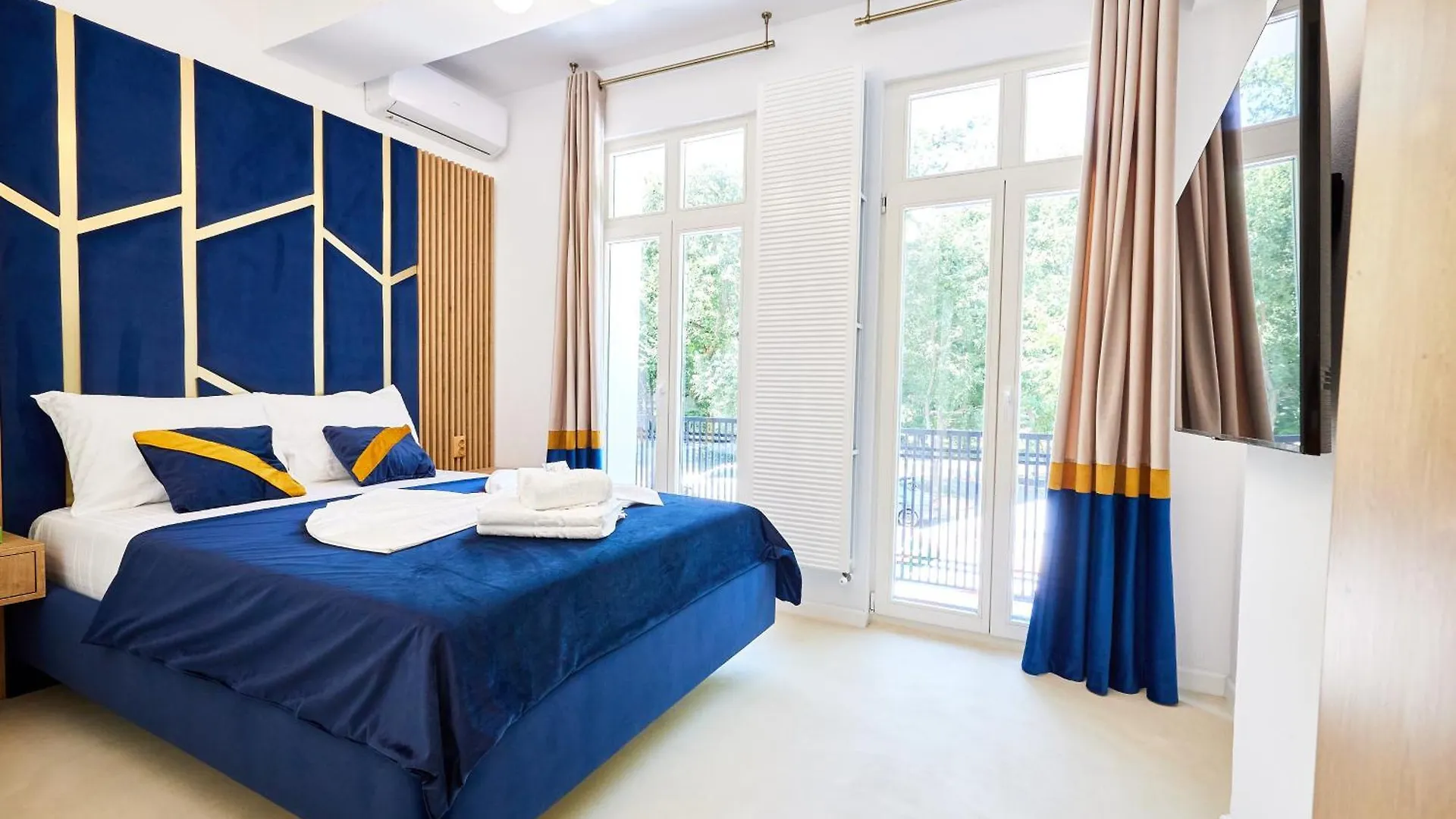 Carol Park View Hotel Bucureşti