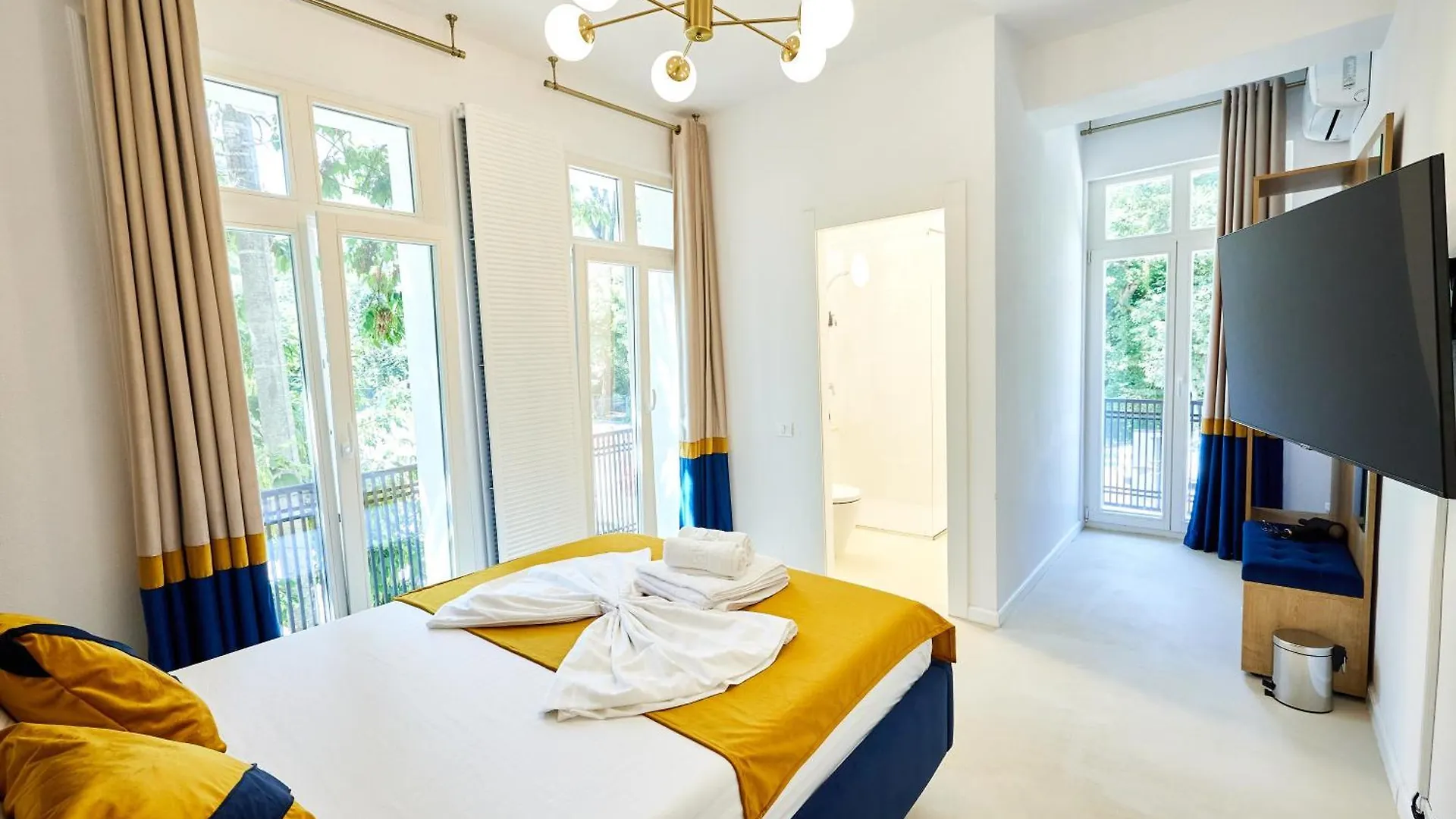 Carol Park View Hotel Bucureşti