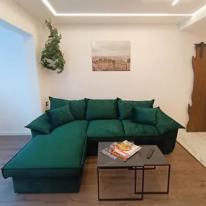 rezervați aici