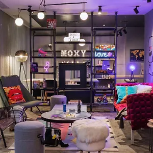 Moxy Old Town Ξενοδοχείο