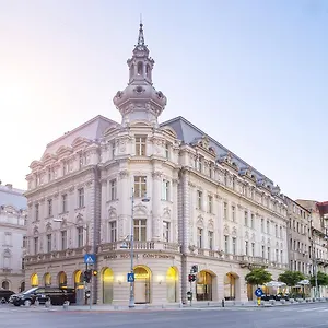 Hotel Grand Continental